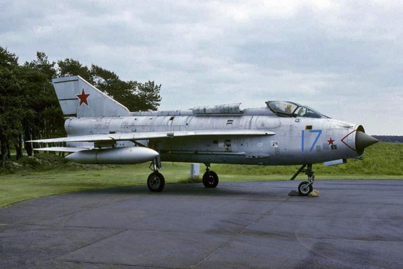 Lightning F2A 8519M Laarbruch '68 Aircraft Slides via ROA.jpg