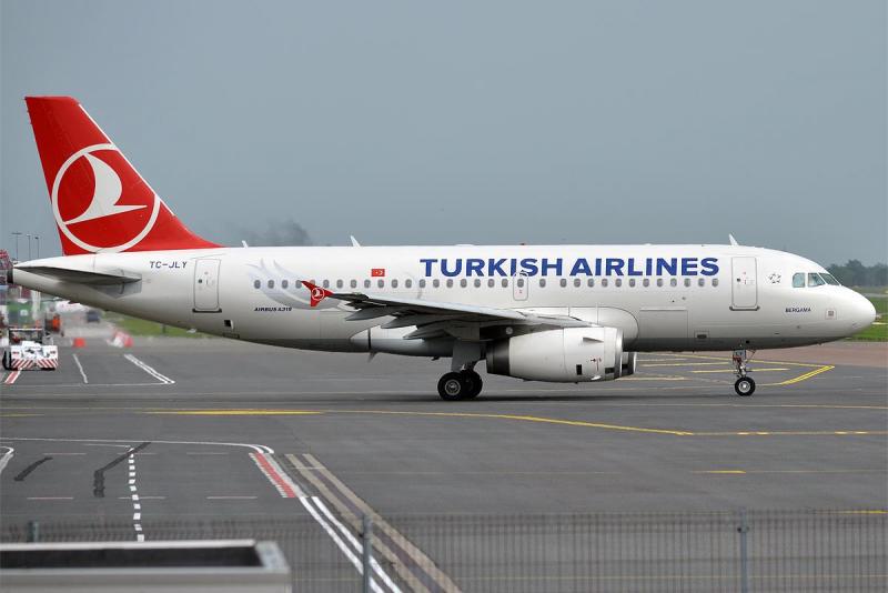 Turkish_Airlines,_TC-JLY,_Airbus_A319-132_(16268663738).jpg